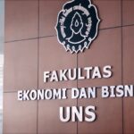 Jurusan Ekonomi di Fakultas Ekonomi dan Bisnis Universitas Sebelas Maret