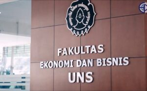 Jurusan Ekonomi di Fakultas Ekonomi dan Bisnis Universitas Sebelas Maret